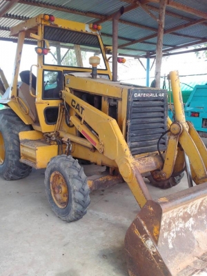 ขายรถตักหน้า ขุดหลัง