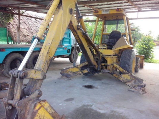 ขายรถตักหน้า ขุดหลัง ขายรถตักหน้า ขุดหลัง