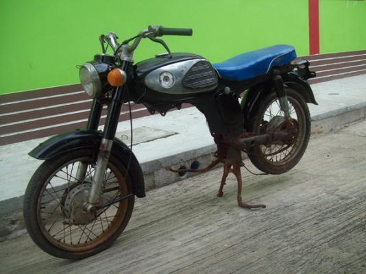 ******ขายโครงยืนคัน cd125 กระเป๋าเล็ก*********