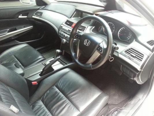 ขายด่วน HONDA ACCORD 2.0E 2010