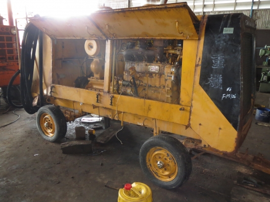 เครื่องปั๊มลม Komatsu เครื่องดีเซล 4สูบ มือสองนอก พร้อมหางลาก