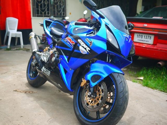 ขายcbr400ปี92 ทะเบียนแท้rc211สภาพใหม่กริ๊ปราคาเบาๆ90000สนใจโทร0803355484