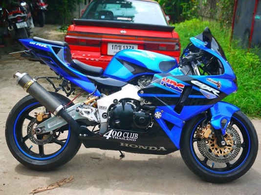 ขายcbr400ปี92 ทะเบียนแท้rc211สภาพใหม่กริ๊ปราคาเบาๆ90000สนใจโทร0803355484