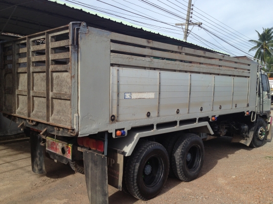 ขายHINO3H เครื่องเดิม เกียร์เดิม รถสภาพสวยเดิม แอร์เย็น เครื่องดี ขับดีมาก