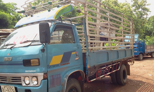 อีซูซุ 6 ล้อ พร้อมทะเบียน