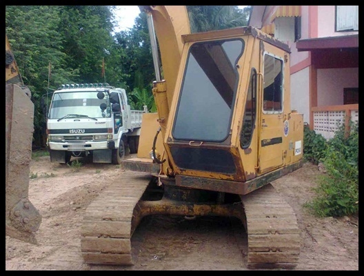 แมคโคร PC 60 รุ่น 1