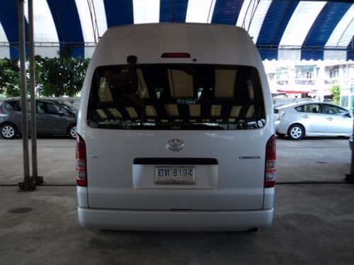 TOYOTA COMMUTER2.5D4D ปี2010 สภาพสวย