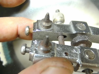 ที่เปิดหลังนาฬิกา รุ่นเก่า