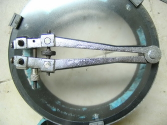 ที่เปิดหลังนาฬิกา รุ่นเก่า