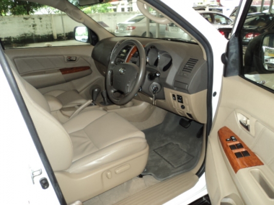 TOYOTA FORTUNER3.0V 4WD 2011 TOYOTA FORTUNER3.0V 4WD 2011