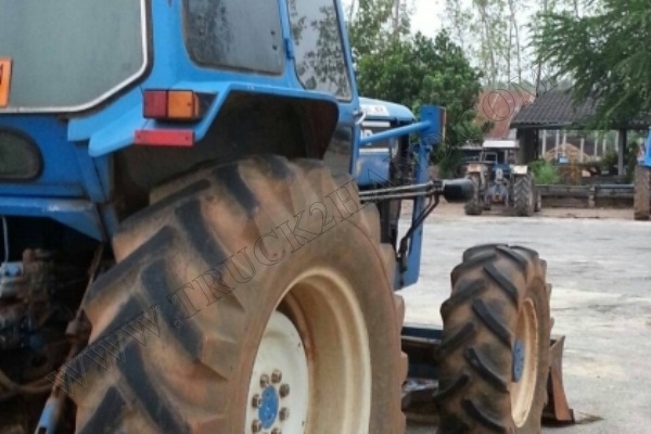 รถไถ FROD  2 เพลา รุ่น 6610 สภาพพร้อมใช้งาน