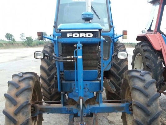 รถไถ FROD  2 เพลา รุ่น 6610 สภาพพร้อมใช้งาน