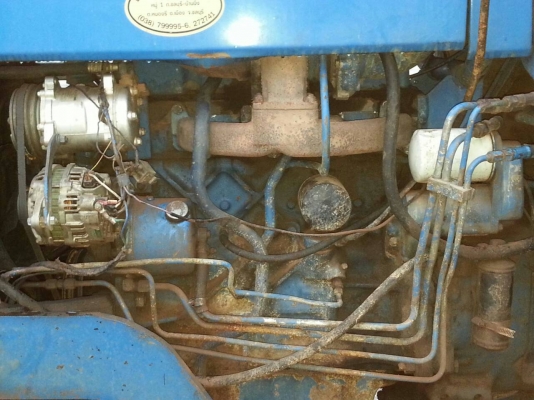 รถไถ FROD  2 เพลา รุ่น 6610 สภาพพร้อมใช้งาน