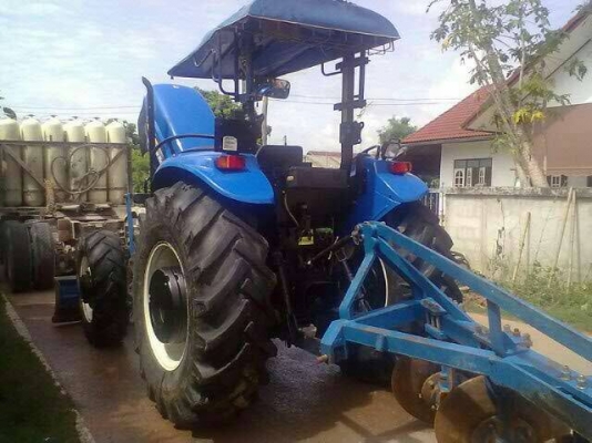 รถไถ ยี่ห้อ NEW HOLLAND รุ่น TD95 รถไถ ยี่ห้อ NEW HOLLAND รุ่น TD95