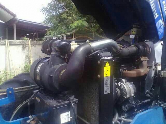 รถไถ ยี่ห้อ NEW HOLLAND รุ่น TD95 รถไถ ยี่ห้อ NEW HOLLAND รุ่น TD95