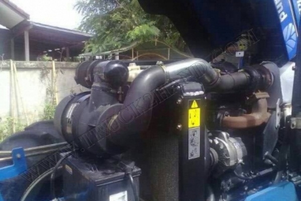 รถไถ ยี่ห้อ NEW HOLLAND รุ่น TD95 รถไถ ยี่ห้อ NEW HOLLAND รุ่น TD95