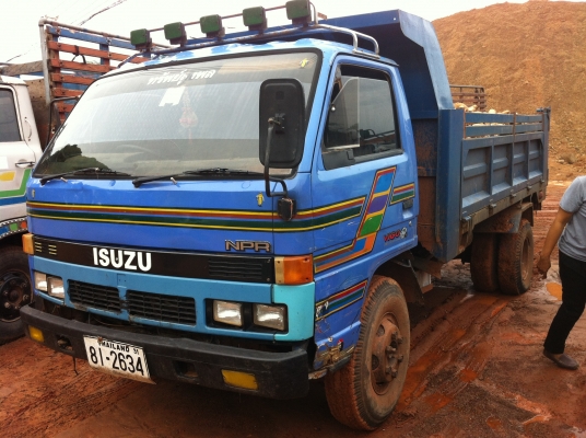 ISUZU NPR 115 Hp ดั้มรถห้างแท้ สวยๆราคาถูกๆ สภาพพร้อมใช้