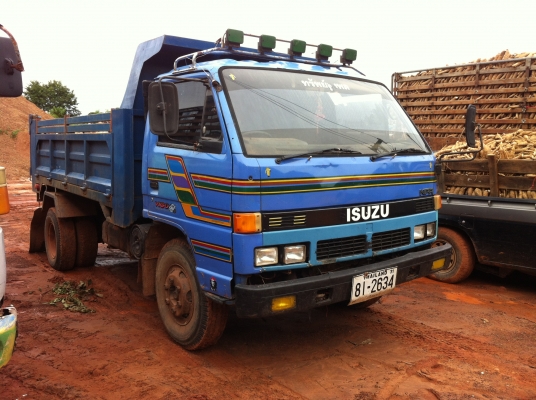 ISUZU NPR 115 Hp ดั้มรถห้างแท้ สวยๆราคาถูกๆ สภาพพร้อมใช้