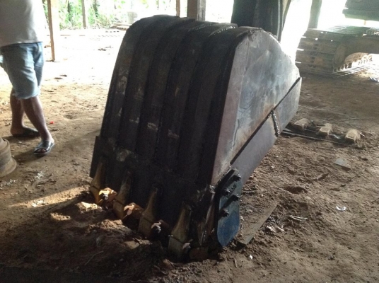 ขาย PC 120-5 4 สูบ Turbo ไฟฟ้าเต็มตัว ใช้งานได้ มีเล่มทะเบียน ขาย PC 120-5 4 สูบ Turbo ไฟฟ้าเต็มตัว ใช้งานได้ มีเล่มทะเบียน