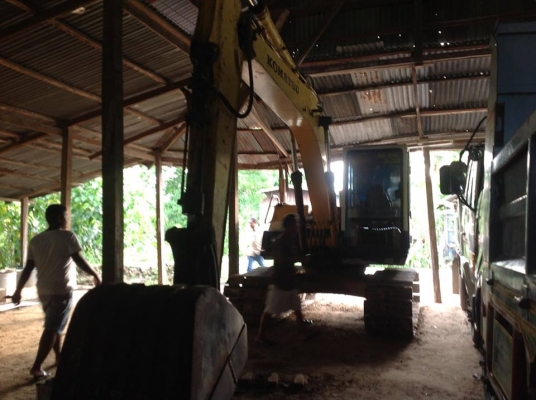 ขาย PC 120-5 4 สูบ Turbo ไฟฟ้าเต็มตัว ใช้งานได้ มีเล่มทะเบียน ขาย PC 120-5 4 สูบ Turbo ไฟฟ้าเต็มตัว ใช้งานได้ มีเล่มทะเบียน