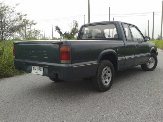 ขาย MAZDA B2500 กระบะCAB พร้อมใช้งานหรือทำมาหากินสวยๆ