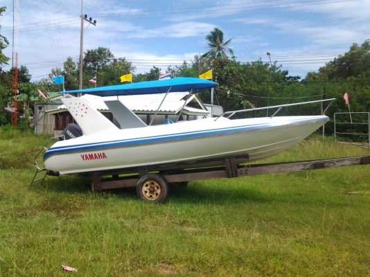 ขายเรือเร็วไฟเบอร์กาส19ฟุต เครื่องยามาฮ่า 85 แรงม้า