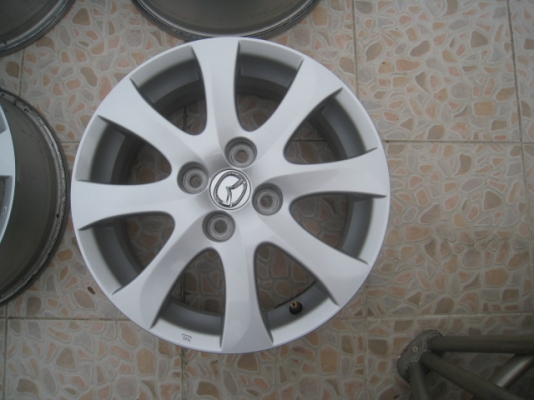 ขายล้อแม็ก Mazda2 15"x6" et45 4รู100 ล้อไม่มีรอยเบียดครับ ไม่มีซ่อม ไม่มีดุ้งครับ สนใจติดต่อเล็กคลองสามครับ (081-3747940)