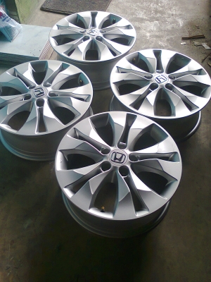 ขายล้อขอบ17CRV 5รู114 1ชุด 4วง 7500 0806260417