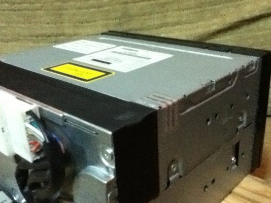 ขายวิทยุเดิมMP3 Nissan NAVARA สภาพป้ายแดงขายถูกๆ 1300.-