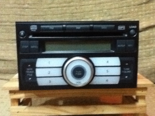 ขายวิทยุเดิมMP3 Nissan NAVARA สภาพป้ายแดงขายถูกๆ 1300.-