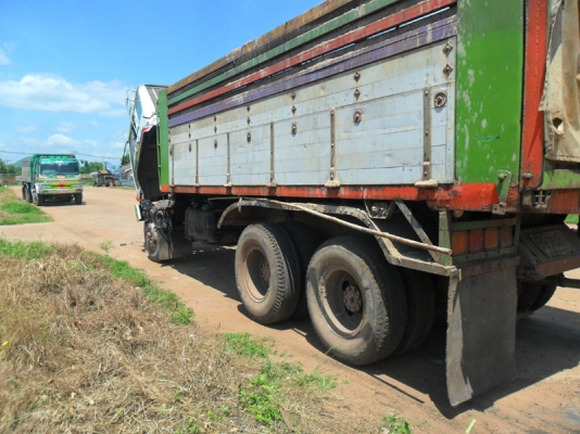 Mitsubishi FN527M-A27492 เดิมๆ เปลี่ยนเกียร์เป็น 6 เกียร์ นอกนั้นเดิมเครื่อง 195 พร้อมใช้