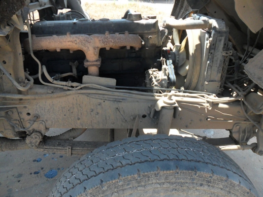 Mitsubishi FN527M-A27492 เดิมๆ เปลี่ยนเกียร์เป็น 6 เกียร์ นอกนั้นเดิมเครื่อง 195 พร้อมใช้