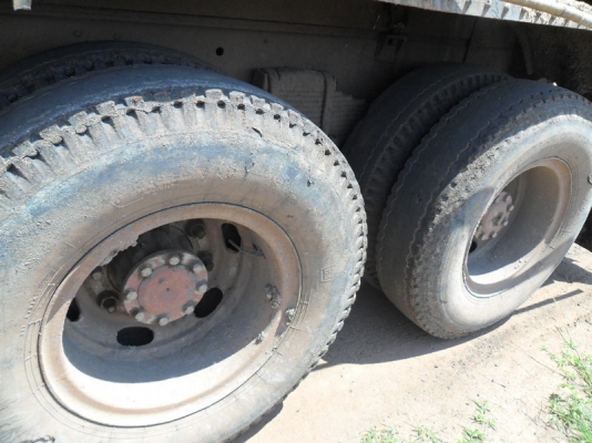 Mitsubishi FN527M-A27492 เดิมๆ เปลี่ยนเกียร์เป็น 6 เกียร์ นอกนั้นเดิมเครื่อง 195 พร้อมใช้