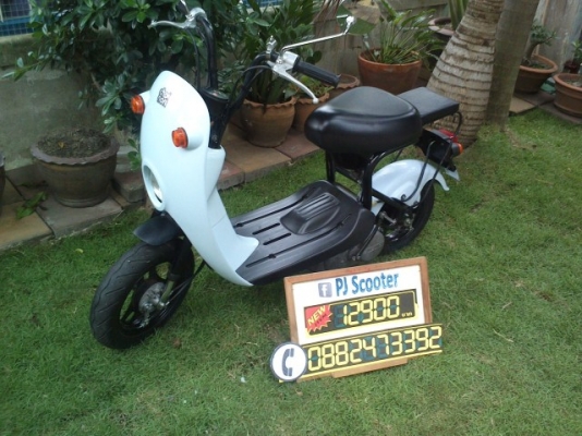 Choinori สองคัน สีขาว-สีฟ้า ประกอบใหม่ พร้อมตระแกรงหลัง เบาะนั่งหลัง กระจก ทะเบียนแต่ง ล็อคหมวก (กทม ส่งฟรี)