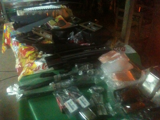 กระจังหน้ารังผึ้ง ta22 GT เรือนไมล์ และพลาสติกกลางท้าย Celica ta22 รุ่น Lt เพิ่มของ 9 ก.ย.56 กระจังหน้ารังผึ้ง ta22 GT เรือนไมล์ และพลาสติกกลางท้าย Celica ta22 รุ่น Lt เพิ่มของ 9 ก.ย.56