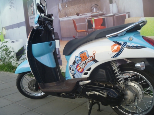 ขายถูก  scoopy i หัวฉีด PGM-FI รถจด พ.ค 2012 พึ่งครบปี ภาษี ถึงกลางปี 57 จัดเต็ม