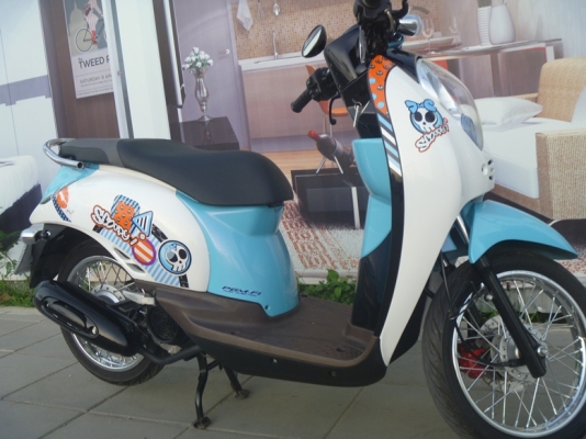 ขายถูก  scoopy i หัวฉีด PGM-FI รถจด พ.ค 2012 พึ่งครบปี ภาษี ถึงกลางปี 57 จัดเต็ม