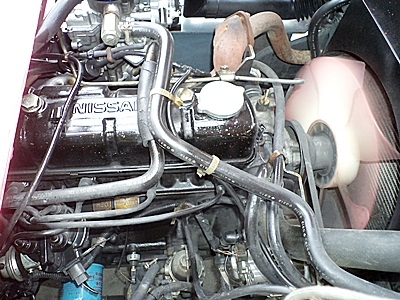 ขายรถยกนิสสัน 2 ตัน  เครื่องเบนซิน เกียร์ออโต้ (2 ระบบ น้ำมัน-แก๊สนอก)  กระบอกคู่  เสาสูง 3 เมตร แผงงาสไลด์ ยางตันใหม่ พวงมาลัยเพาเว่อร์  สีเดิมจากนอก นำเข้าจากญี่ปุ่น ใช้งานได้ทันที