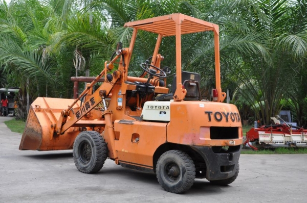 ขายรถตัก TOYOTA 2SGH10  สภาพสวยเดิมจากญี่ปุ่น ขายถูกๆ149,000เท่านั้น!!