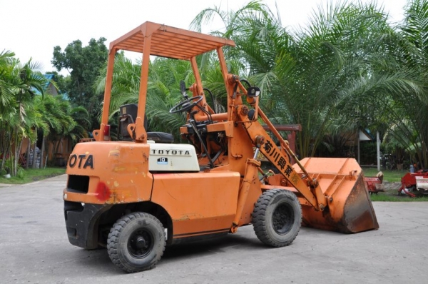 ขายรถตัก TOYOTA 2SGH10  สภาพสวยเดิมจากญี่ปุ่น ขายถูกๆ149,000เท่านั้น!!