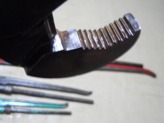 คีมคอม้าปากขยาย Chan Nel Lock หนาๆครับ