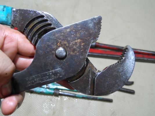 คีมคอม้าปากขยาย Chan Nel Lock หนาๆครับ