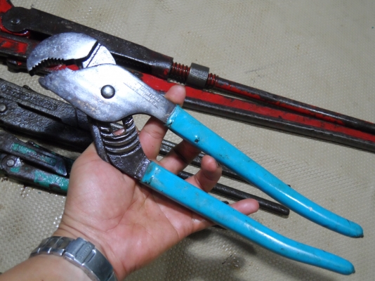 คีมคอม้าปากขยาย Chan Nel Lock หนาๆครับ