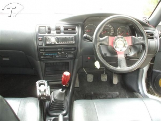 ขาย TOYOTAสามห่วง ปี95 สีบรอนซ์เงิน เกียร์ธรรมดา1300cc.หัวฉีด สวย ด่วน 69000