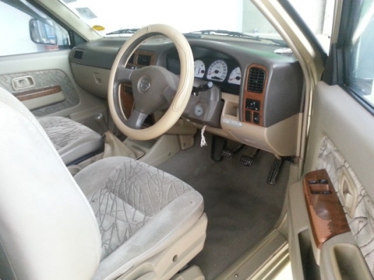 Nissan Frontier ปี04 ZDI 3000 สีบอรนทอง แค๊ป ไฟฟ้า พาวเวอร์ ล้อแม็๋ก แม็กลายเนอร์ รถบ้าน สภาพสวยคับ