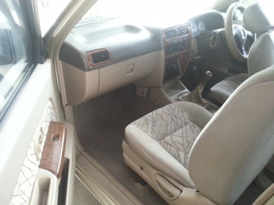 Nissan Frontier ปี04 ZDI 3000 สีบอรนทอง แค๊ป ไฟฟ้า พาวเวอร์ ล้อแม็๋ก แม็กลายเนอร์ รถบ้าน สภาพสวยคับ