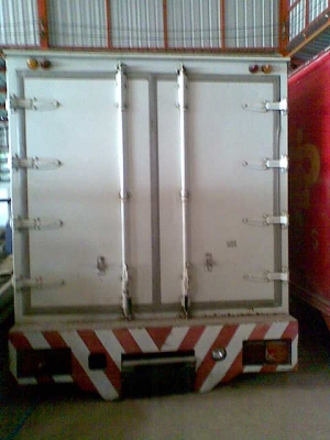 ขายตู้แห้ง ขนาดกว้าง 2 เมตรยาว 4.30เมตร คัสซีกว้าง 70 ซม สภาพใหม่ ขายตู้แห้ง ขนาดกว้าง 2 เมตรยาว 4.30เมตร คัสซีกว้าง 70 ซม สภาพใหม่