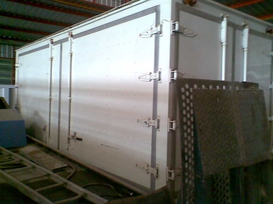 ขายตู้แห้ง ขนาดกว้าง 2 เมตรยาว 4.30เมตร คัสซีกว้าง 70 ซม สภาพใหม่ ขายตู้แห้ง ขนาดกว้าง 2 เมตรยาว 4.30เมตร คัสซีกว้าง 70 ซม สภาพใหม่