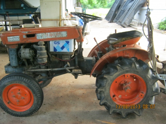 ขาย kubota B6000D 4wd ขาย kubota B6000D 4wd