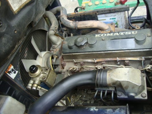 ขายรถโฟล์คลิฟท์ KOMATSU FD25-11 (รถนอกนำเข้า สภาพ 90\%) ยังไม่เคยใช้ในเมืองไทย 3,000 ชม. กว่าแท้ เครื่องยนต์ดีเซล เกียร์ธรรมดา ล้อหน้าคู่ ฮิ้งโฟล์ค เสาสูง 3 เมตร ขายรถโฟล์คลิฟท์ KOMATSU FD25-11 (รถนอกนำเข้า สภาพ 90\%) ยังไม่เคยใช้ในเมืองไทย 3,000 ชม. กว่าแท้ เครื่องยนต์ดีเซล เกียร์ธรรมดา ล้อหน้าคู่ ฮิ้งโฟล์ค เสาสูง 3 เมตร